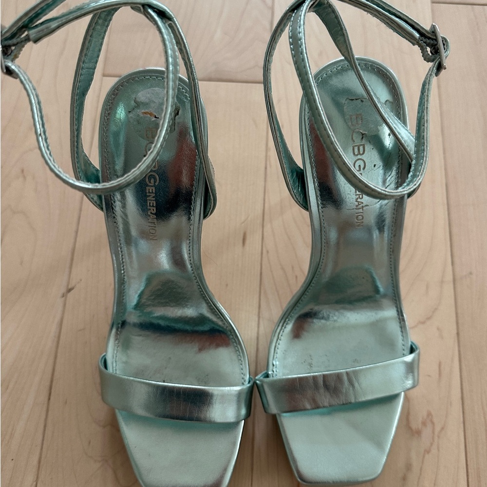 BCBGeneration Silver Heels Elegant Design